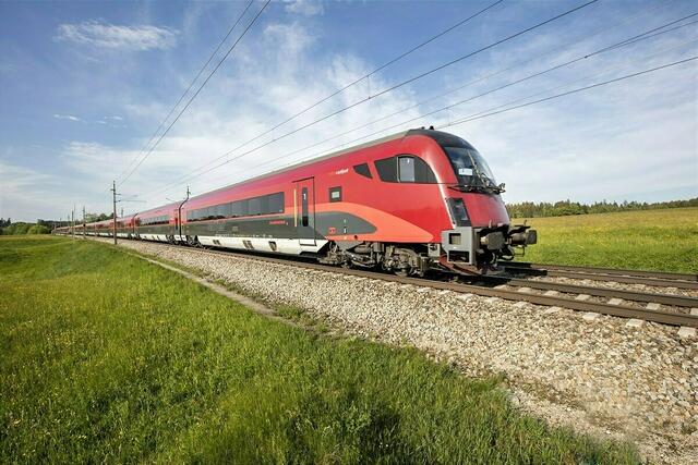 Die Abwicklung ist so einfach wie möglich gehalten. Wer dennoch Hilfe braucht, kann sich an die Bürgerservicestelle im Rathaus wenden. | Foto: ÖBB/Harald Eisenberg
