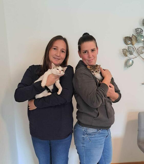 Die Tierschützerinnen Michaela Brunthaler und Kerstin Eichberger waren an der Rettungsaktion beteiligt. | Foto: zVg