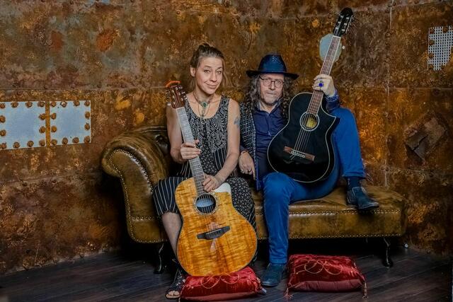 André Blau und Katie Kern nutzen bereits das Business-Netzwerk. Sie hatten auch schon einige Auftritte in Favoriten. | Foto: Vistavision