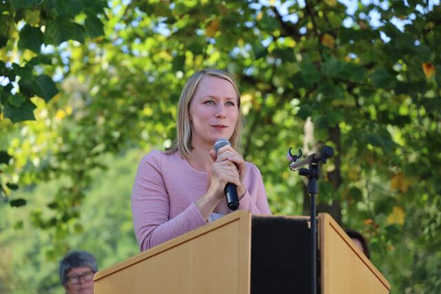Ihren Dank für die wertvolle Arbeit sprach u.a. LAbg. Julia Paar aus.  | Foto: Schleich