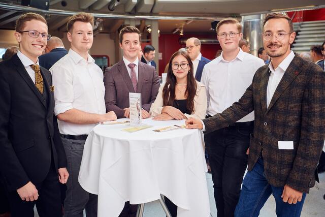 Daxecker, Palmer, Standhartinger, Wanderer, Reischl und Bernhard Schmeitzl.jpg | Foto: Mathias Lauringer
