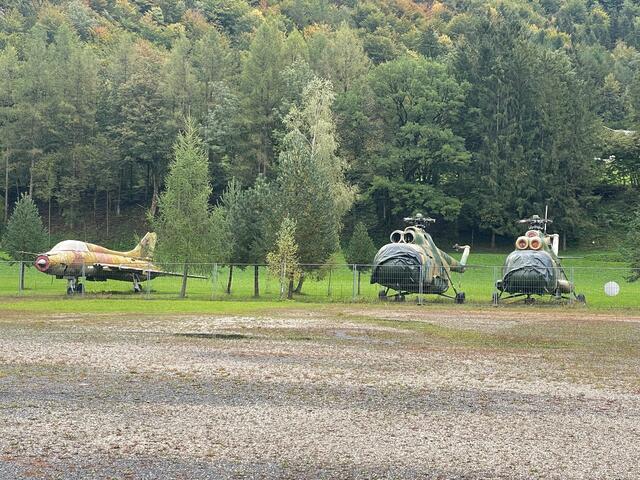 Einstimmig wurde beschlossen, dass sich das Museum kritisch mit den Inhalten – insbesondere der gezeigten Kriegsmaschinen – auseinandersetzen muss.