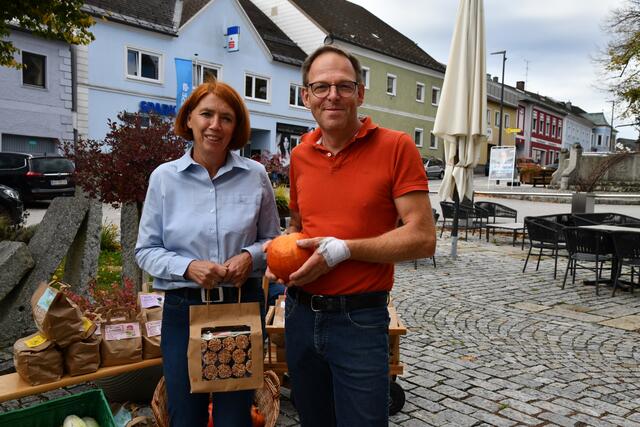 Das Organisationsteam rund um Rosmarie Kastner und Werkstättenleiter Gerhard Kern (Diakoniewerk) freuten sich auf viele Gäste.  | Foto: Ganglberger Erika
