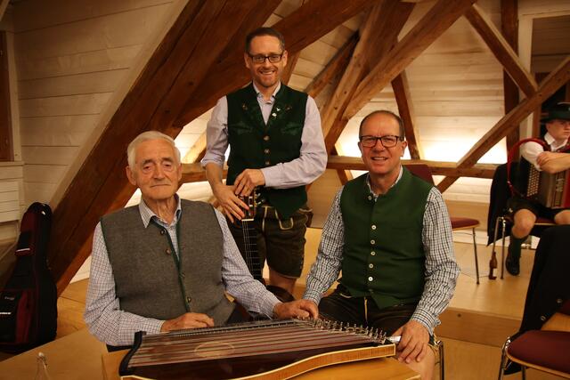 Fotzhobl-Musi: Georg Weikinger, Josef und Sepp Hödlmoser.