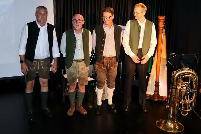 Wolfgang Gritzner, Helmut Fladenhofer, Wolfgang Hasewend, Johannes Tax auf den Spuren von EHJ | Foto: Langmann