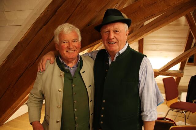 Moderator Fritz Schwärz und Hans Appesbacher.