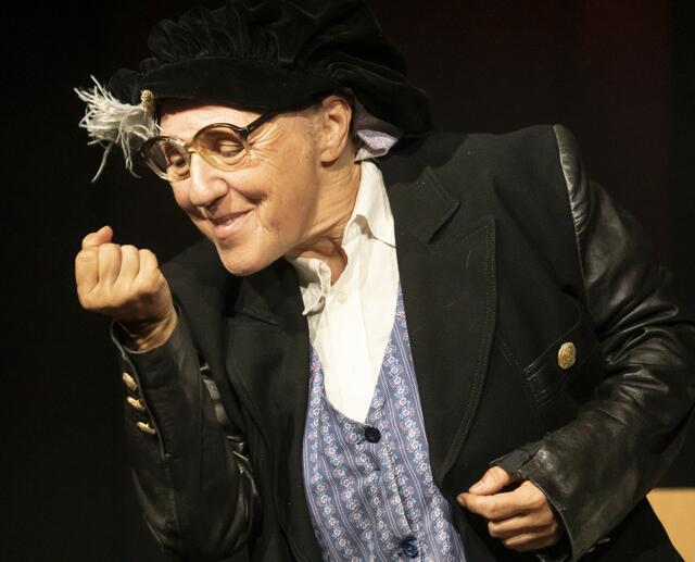 Marika Reichhold alias frau franzi als Richard III. | Foto: Gerhard MALY