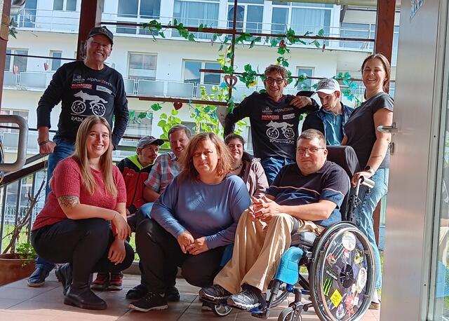 Radlwolf und Michi Kurz in der AVS Tagesstätte Hermagor. | Foto: Radlwolf