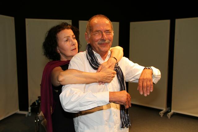 Können Helga und Johannes noch einmal von vorne anfangen? | Foto: Josef Fürbass