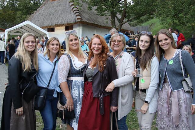 Uhudlerfans aus Mariasdorf und Unterschützen. | Foto: Martin Wurglits