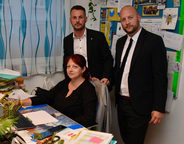 Gedämpfte Stimmung in der ÖVP-Zentrale: Tamara Mansberger, Christian Stacherl und David Diabl. | Foto: Sascha Trimmel
