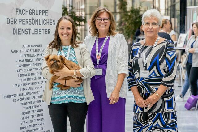 Freuten sich über die Premiere des „Tages der Persönlichen Dienstleister“ (v.r.n.l.): Fachgruppenobfrau Waltraud Stibernitz und ihre Stellvertreterinnen Bettina Leute und Bernadette Bodner-Pernlochner. | Foto: WKO-Tirol