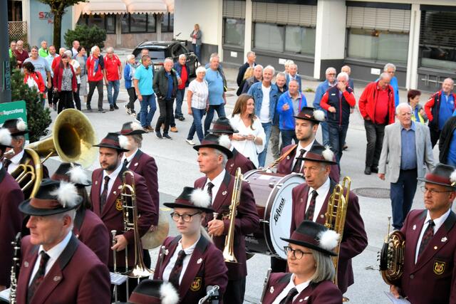 Würdiger Empfang der Österr. Pensionisten in Kundl. | Foto: Schwaighofer