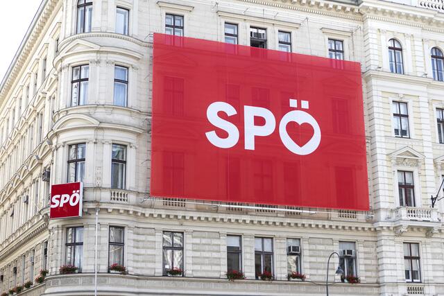 Die SPÖ wurde in Wien stimmenstärkste Partei bei der Nationalratswahl 2024. Einige Bezirks-Wahlergebnisse stechen besonder hervor. | Foto:  Weingartner-Foto / picturedesk.com