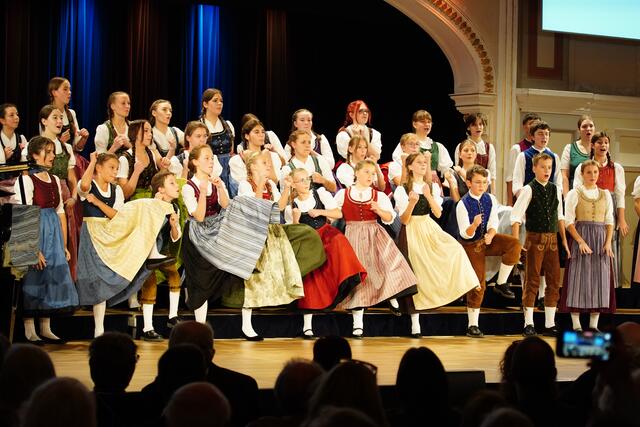 Die Gumpoldskirchner Spatzen im Congress Casino Baden.  | Foto: Gumpoldskirchner Spatzen