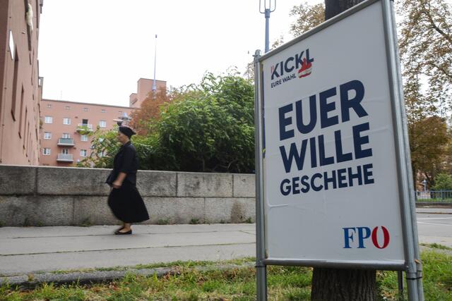 In Wien holte sich die FPÖ den zweiten Platz, in einem Bezirk errangen die Freiheitlichen gar den ersten Platz. Wie sich der Wahlsieger sonst so in der Bundeshauptstadt schlug. | Foto: ALEX HALADA / picturedesk.com 