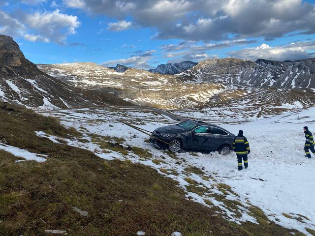 Florianis bei den Bergungsarbeiten. | Foto: Freiwillige Feuerwehr Heiligenblut am Großglockner