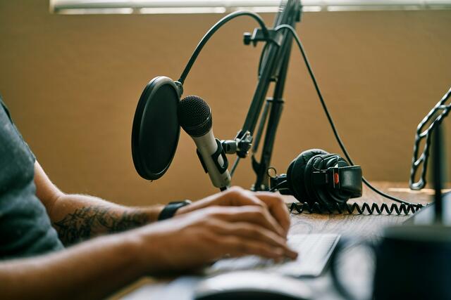 Podcasts werden immer beliebter. Auch aus dem Burgenland gibt es einige erfolgreiche Podcasterinnen und Podcaster. | Foto: Symbolfoto: Unsplash