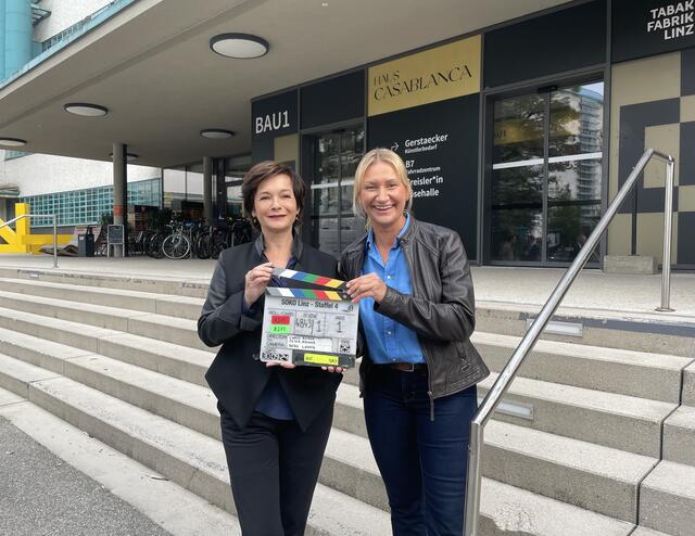 Angelika Niedetzky ermittelt ab Staffel vier als als Kommissarin Romana Karwinsky an der Seite von Katharina Stemberger.