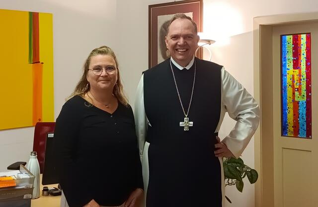 Abt Nikolaus mit Karin Gondosch. | Foto: Stift Schlierbach