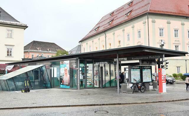 Ab 17.30 Uhr verkehren kostenlose Shuttlebusse zum Stadion (Symbolfoto) | Foto: Bernhard Horst/STW