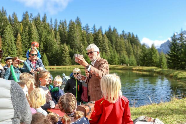 Zauberhaftes Programm beim Kunterbunt im Brandnertal | Foto: Alpenregion Bludenz Tourismus GmbH [Dominik Egger]