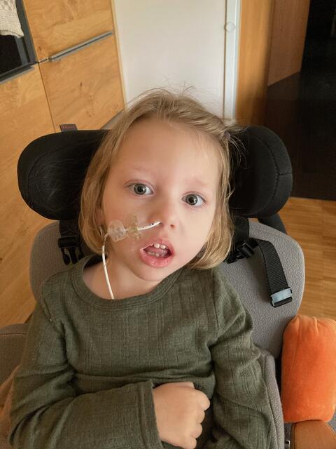Der Erlös der CD geht heuer an die kleine Mara.  | Foto: Verena Bemann