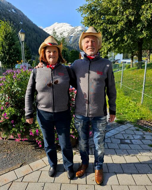 "Ältester Weltrekordler": Hubert Pitscheider aus Axams ist mit 85 Jahren noch auf der Tanzfläche. | Foto: privat