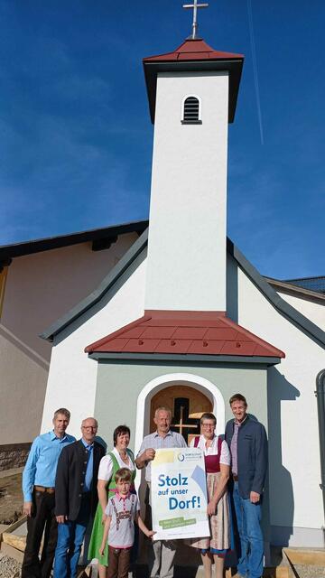 Am Foto von li nach rechts: Albert Freistetter, Bgm. Friedrich Fürst, Andrea Rameder, Jan Freistetter, Gerhard Hofbauer, GR Theresia Bauer, Vzbgm. Emil Honeder | Foto: Anneliese Haslinger