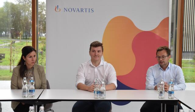 Der Novartis-Chemielabortechnik-Lehrling Stefan Moser konnte eine Bronze-Medaille nach Hause bringen. | Foto: Barbara Fluckinger