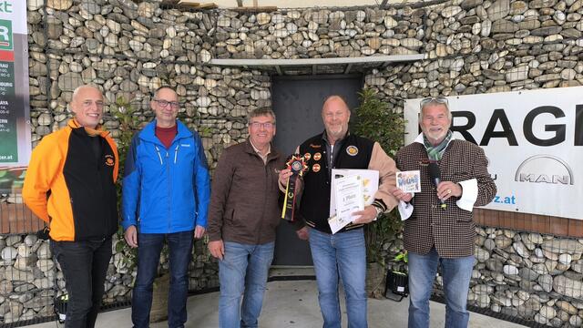 1. Platz "Paradeiser" v.l.: Martin Lacina, Erwin Röglsperger, Reinhard Kittenberger, Friedrich Melka und Rudi Murth. | Foto: Kittenberger Erlebnisgärten