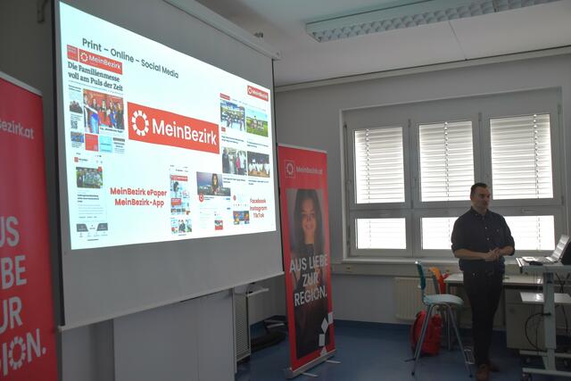 Mit einer Präsentation gab es einen Überblick für die Tätigkeitsbereiche von MeinBezirk. | Foto: MeinBezirk Oberwart