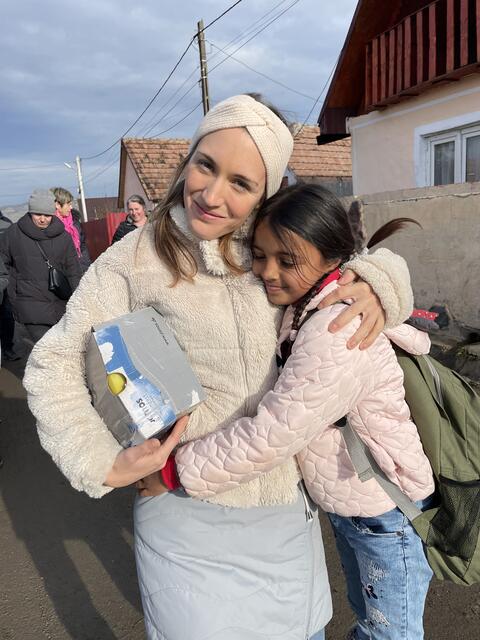 Die Aktion "Weihnachtsfreude" bringt Geschenke im Schuhkarten nach Osteuropa, um Kindern dort das Weihnachtsfest zu verschönern. | Foto: Schlager