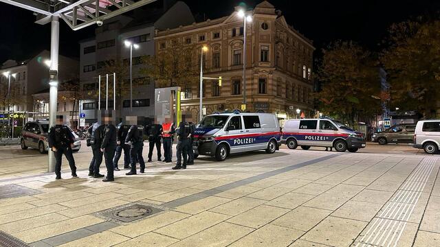 Auch gegen den Bahnhof St. Pölten ging am Mittwochabend eine Bombendrohung ein, worauf ein zweistündige Sperre folgte. | Foto: DOKU-NÖ