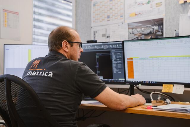 Alexander Hartlieb aus Steinfeld bei der Arbeit. | Foto: metrica austria