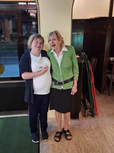 Die Gewinnerin vom Café Restaurant Lorber in Köflach. Frau Tamara Wilfinger mit Wirtin Renate Lorber. | Foto: Café Restaurant Lorber