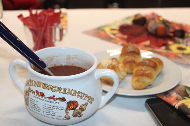 Zur Jause gab es selbstgemachte Gulaschsuppe! | Foto: Anika Paul