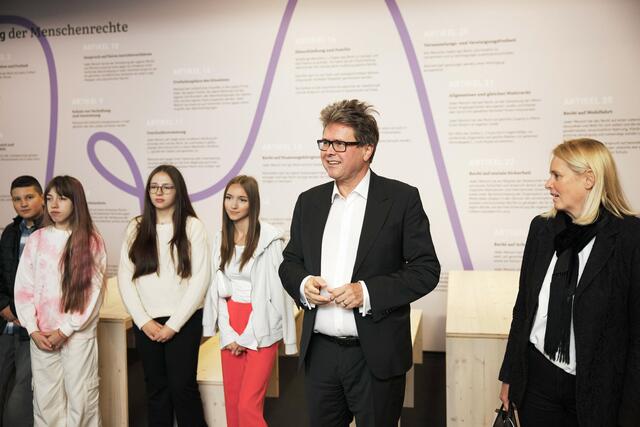 Laut Bildungsminister Martin Polaschek (ÖVP) ist die MS Wissenschaft ein Projekt, das die Wissenschaft greifbar und erlebbar macht.  | Foto: BMBWF/Gabor Mayerhofer