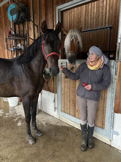 Mary verbringt jede freie Minute bei ihrer Tierfreundin. | Foto: Kern