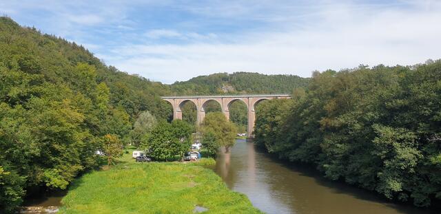 Für landschaftliche Schönheiten blieb immer Zeit: Hier bei einer Brücke über den Fluss Semois. | Foto: privat