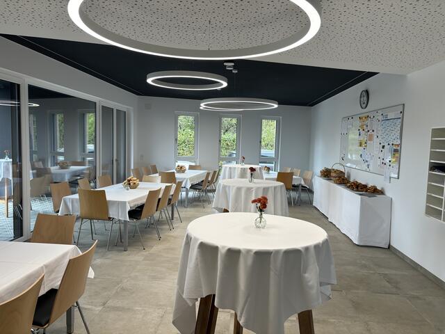 Helle, freundliche Räume bieten den Mitarbeiterinnen und Mitarbeitern des Bauhofes mehr Komfort. | Foto: MeinBezirk