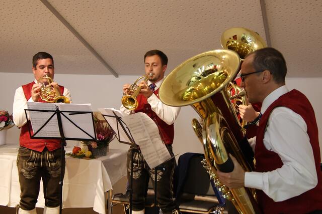 Das Bläserensemble der Musikkapelle umrahmte den Festakt.