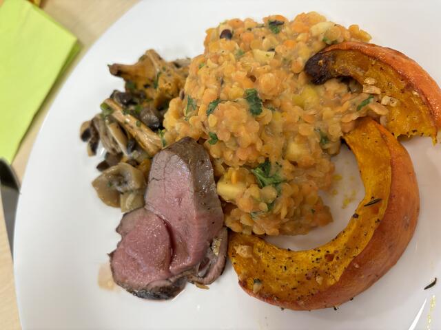 Köstliches Ergebnis des zweiten Begegnungstages der Wirtinnen und Wirte bei Bauernbrot Nörer in Unterdombach.