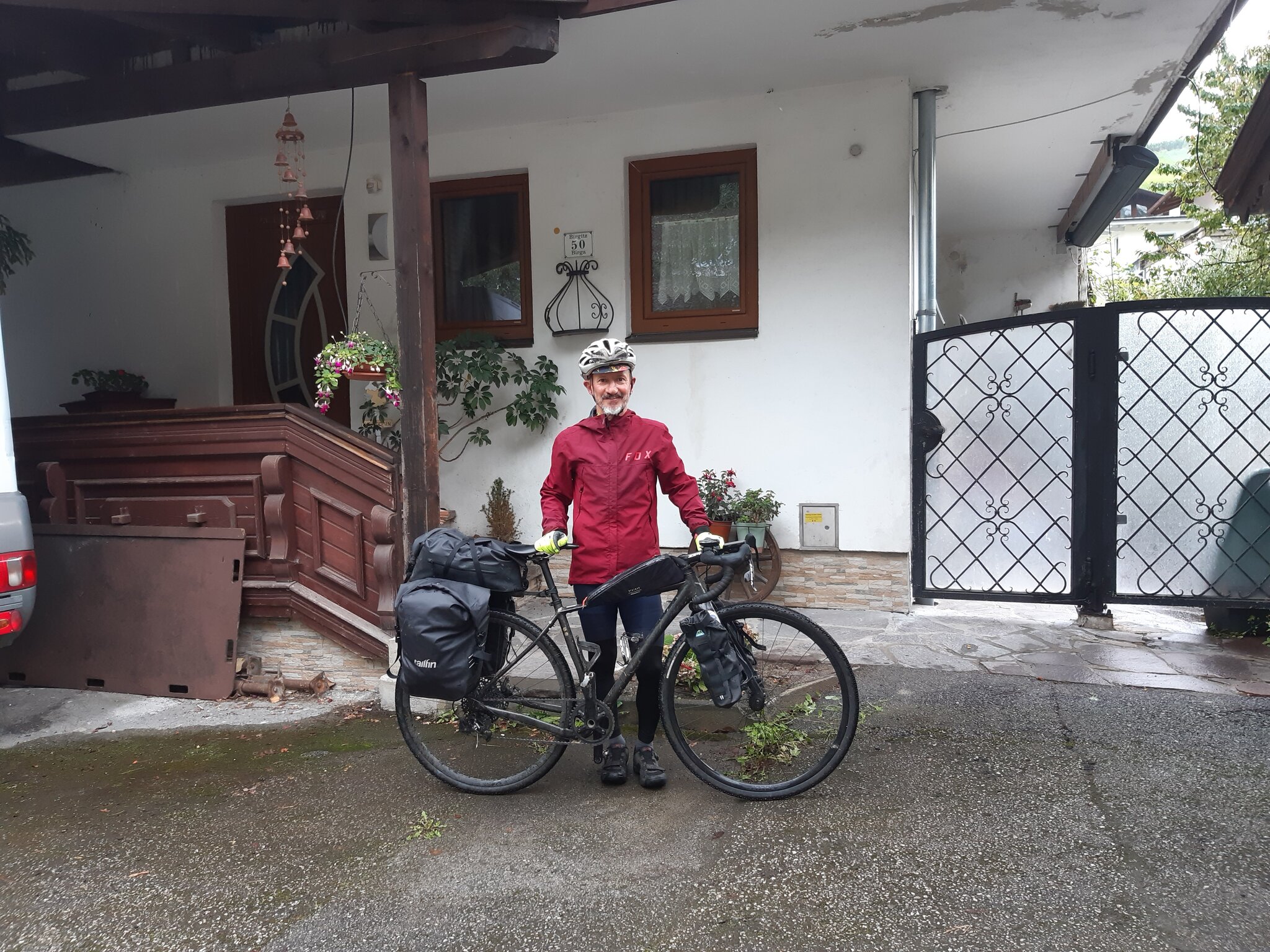 Karl Zeiner Mit Dem Fahrrad Von Edinburgh Schottland Bis Nach Birgitz karl-zeiner-mit-dem-fahrrad-von-edinburgh-schottland-bis-nach-birgitz