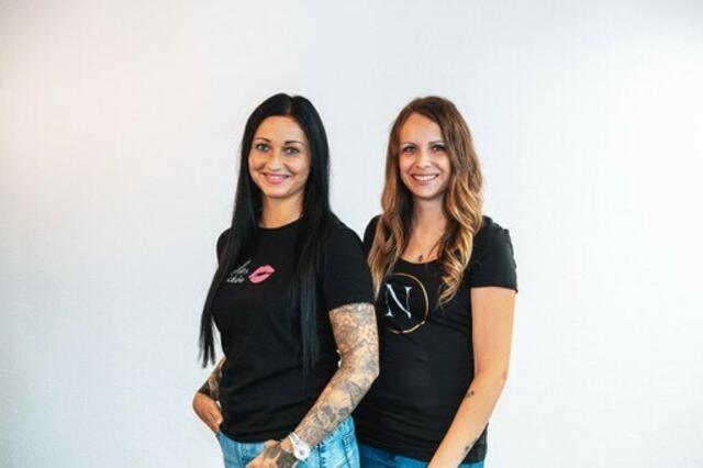 DIe beiden Schönheitsexpertinnen Pamela und Nicolina haben sich zusammengetan und in Mutters ein neues Studio eröffnet.  | Foto: Zeitlos Schön /Nicolina