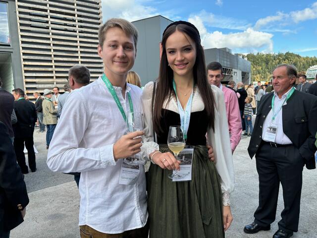 Model Julia Wess war mit ihrem Freund auf dem Fest. | Foto: Almer