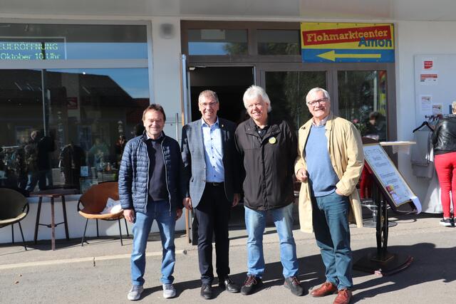 Bezirksvorsteher a.D. Leopold Stöhr (li), Bgm. Erich Gosch, Rudolf Amon und ARBÖ-Präs. Klaus Eichberger. | Foto: Edith Ertl