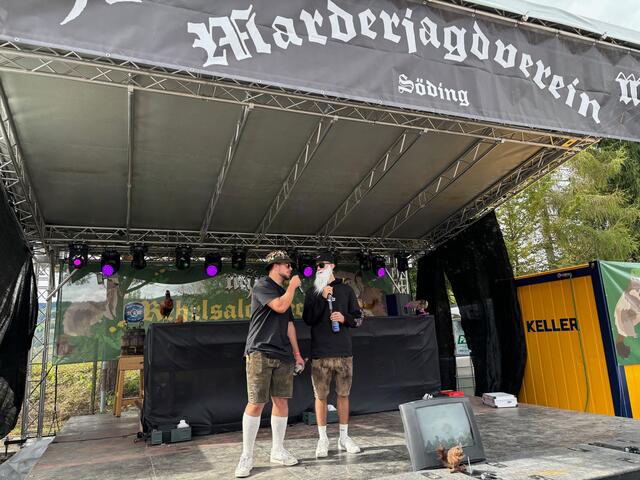 Gerhard Schwabler und Wolfi Hatzl freuten sich über tausende Gäste. | Foto: Almer