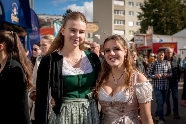Da lachten die Sonne und die vielen Wiesenfans um die Wetter: Am vorletzten Tag gab es bestes Kirchtagswetter.