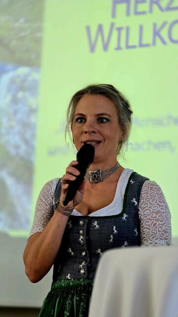 Direktorin Simone Weber bei der Begrüßung | Foto: Viktoria Leinfellner